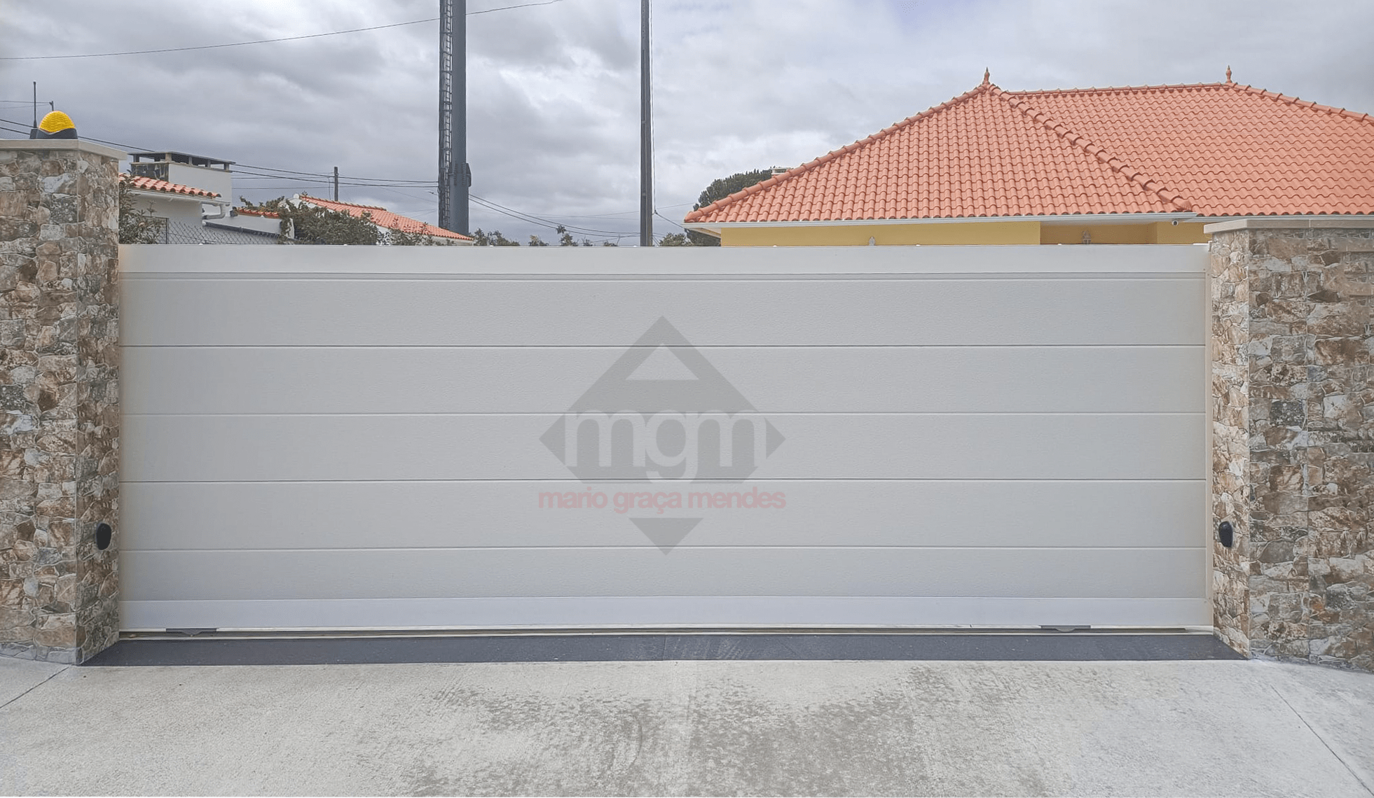 Ricardo-louraço-na-ataija-1+logo-min